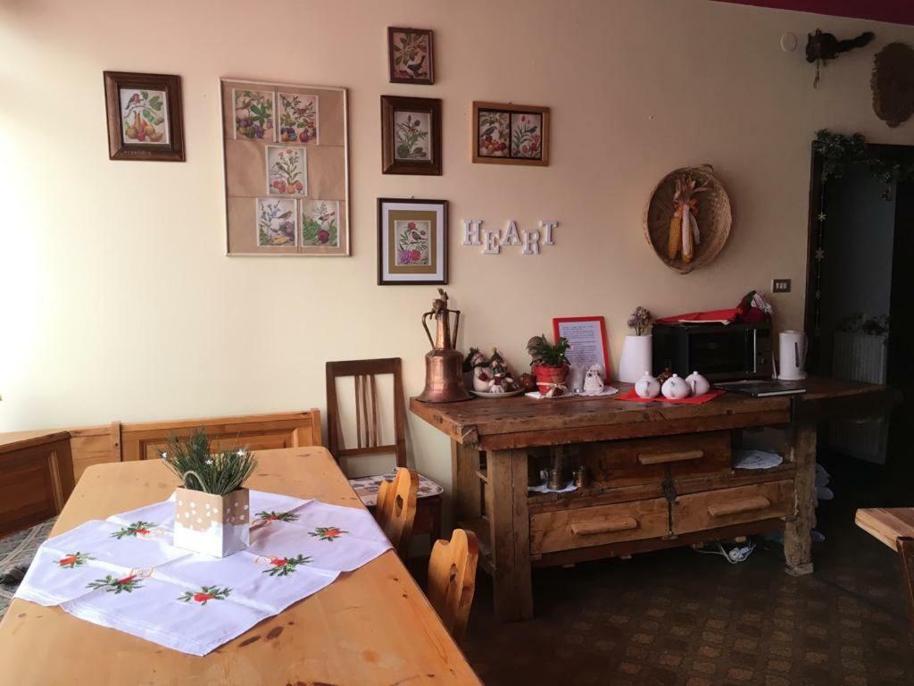 B&B Lo Scoiattolo Nebbiu Dış mekan fotoğraf